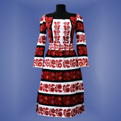 Embroidered dress "Borshchiv Rich"